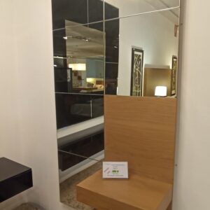Entrada Masis con espejo y cajón